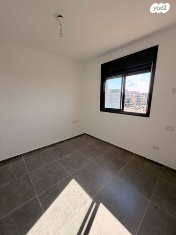 דירה, גן יבנה מערב, גן יבנה