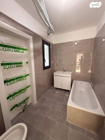 דירה, גן יבנה מערב, גן יבנה