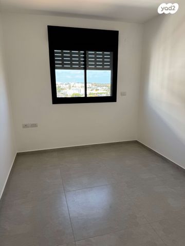 גג/ פנטהאוז, הכלנית, 2004, רעננה