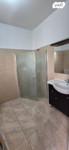 דירה, גיבורי גטו וארשה, רמת אשכול, חיפה