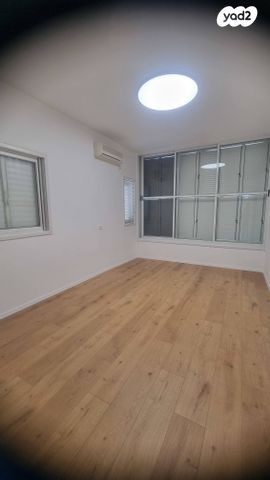 דירה, י"א באדר, נאות רחל, חולון