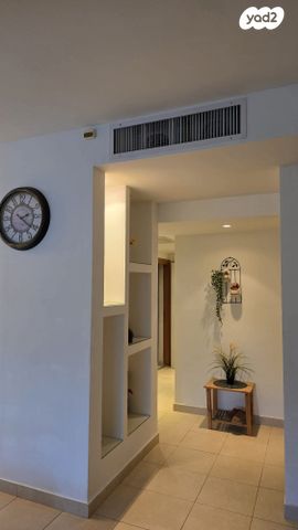 דירת גן, מרדכי זעירא 11, המשתלה, תל אביב יפו