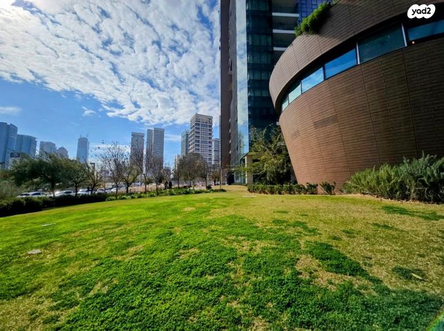 דירה, הרב ניסים, בבלי, תל אביב יפו