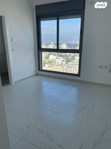 דירה, יעקב פיכמן, קרית אילון, חולון