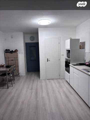 בית פרטי/ קוטג', רמות בן צבי, יבנה