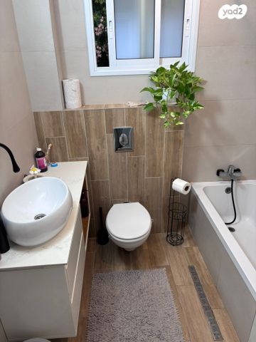 בית פרטי/ קוטג', רמות בן צבי, יבנה