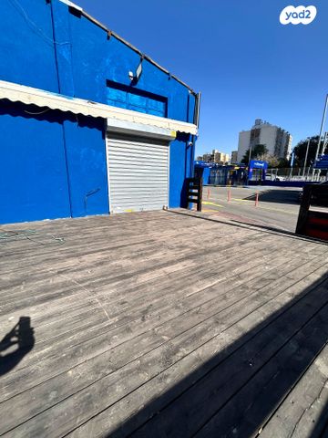 חנויות/ שטח מסחרי, הרב ניסנבאום, בת ים