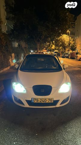 מודעת רכב סיאט לאון
