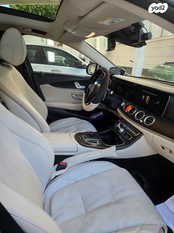 מודעת רכב מרצדס-בנץ E-class