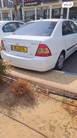 טויוטה קורולה