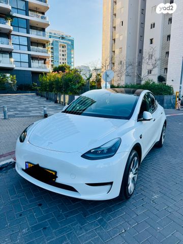 מודעת רכב טסלה מודל Y