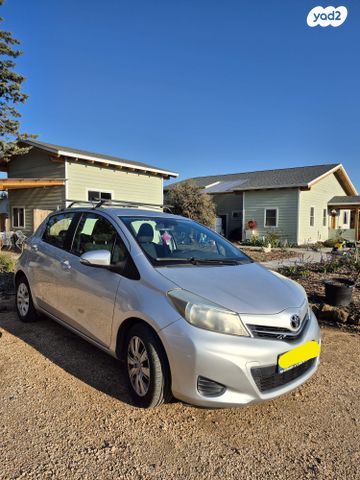 טויוטה יאריס