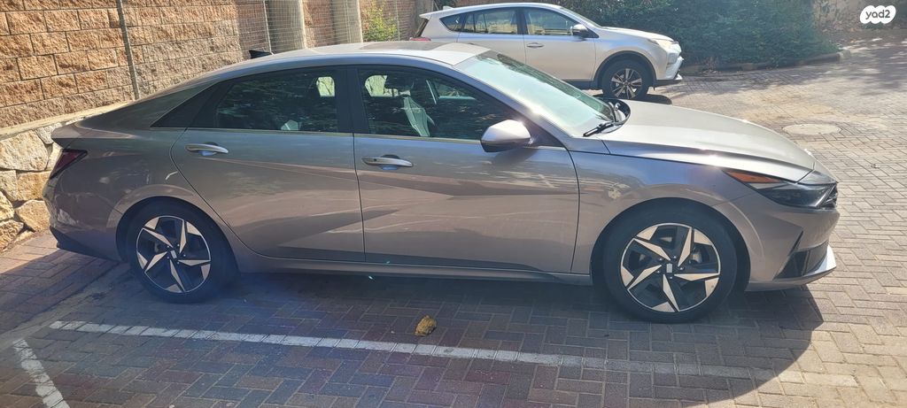 יונדאי אלנטרה