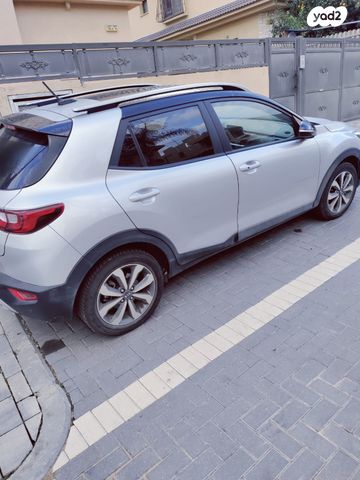 מודעת רכב קיה סטוניק