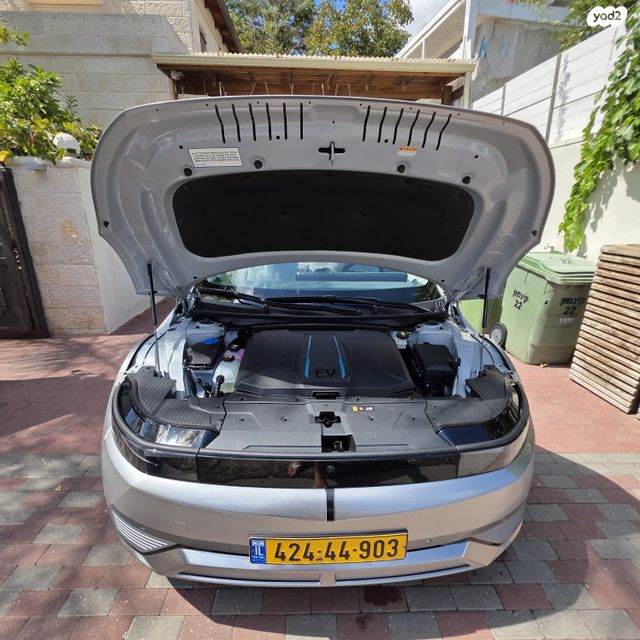 יונדאי איוניק 5