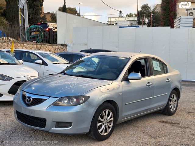 מודעת רכב מאזדה 3