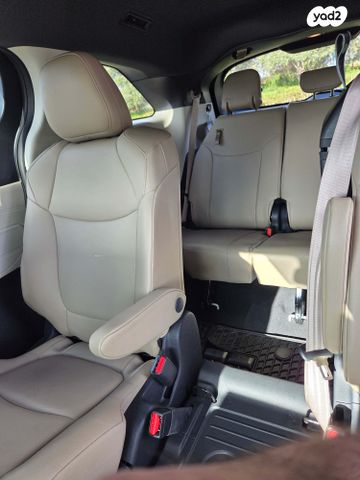 טויוטה סיינה