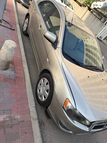 מודעת רכב מיצובישי לנסר