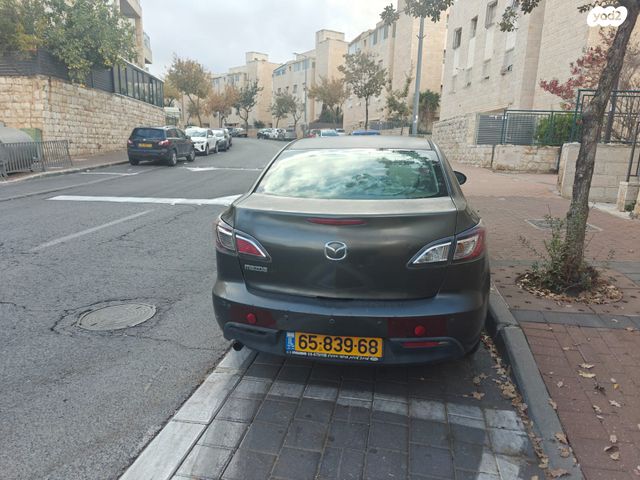 מאזדה 3