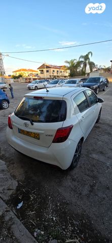 טויוטה יאריס