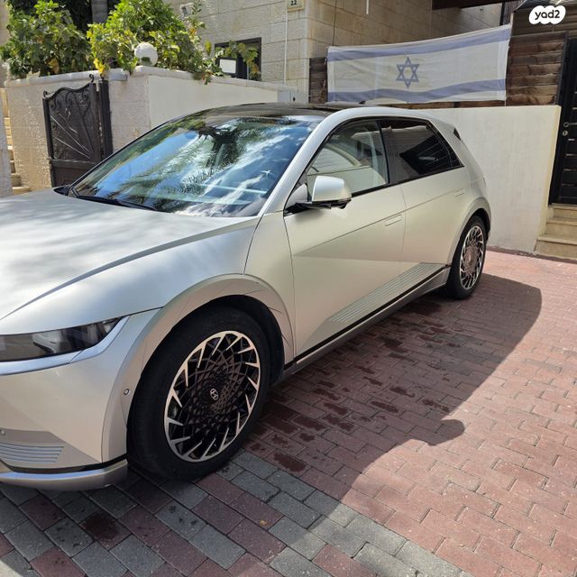 יונדאי איוניק 5