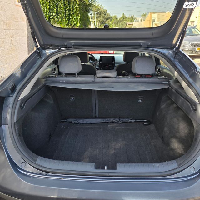 יונדאי איוניק