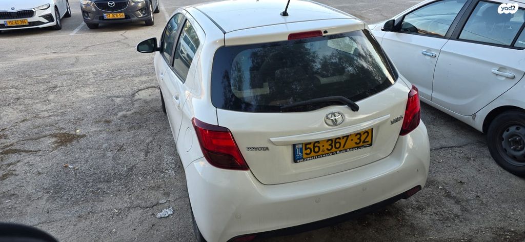 טויוטה יאריס