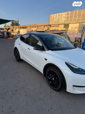 מודעת רכב טסלה מודל Y