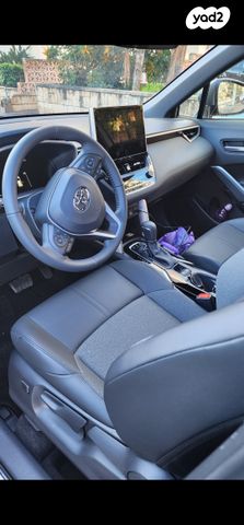 טויוטה קורולה קרוס