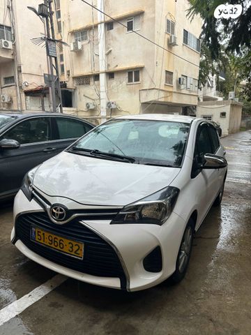 טויוטה יאריס