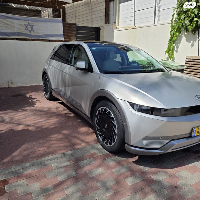 יונדאי איוניק 5