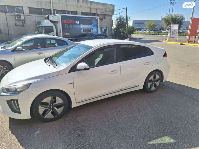 יונדאי איוניק