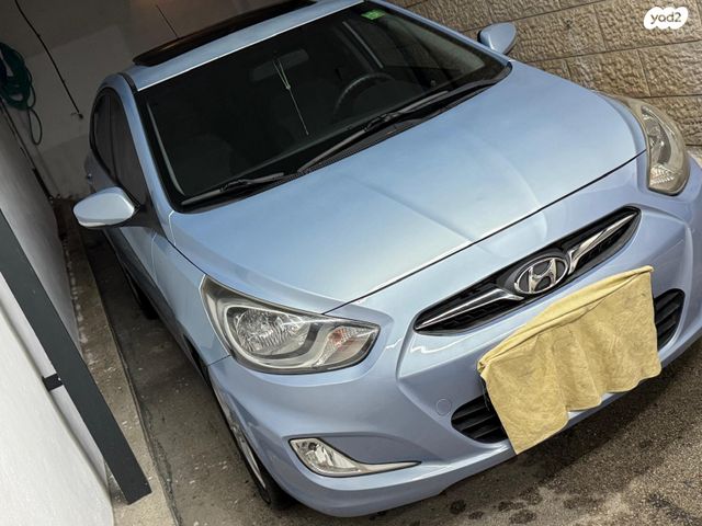 יונדאי אקסנט i25