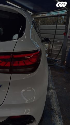 מודעת רכב אם ג'י ZS