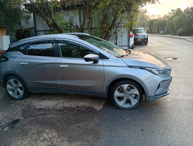 ג׳ילי Geometry C