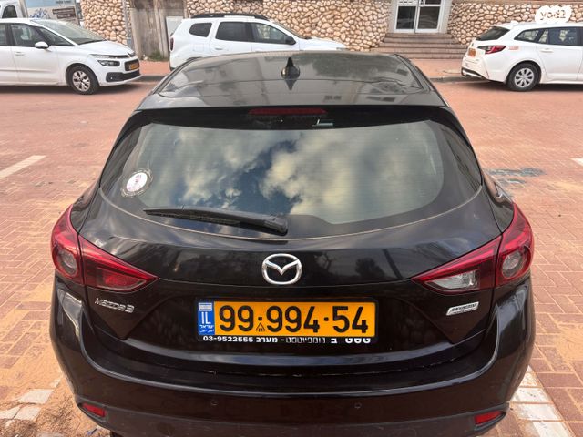 מאזדה 3
