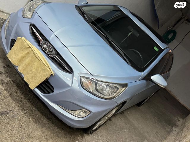 יונדאי אקסנט i25