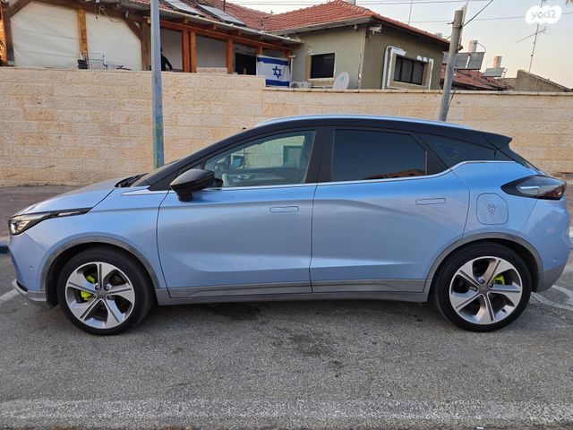 ג׳ילי Geometry C