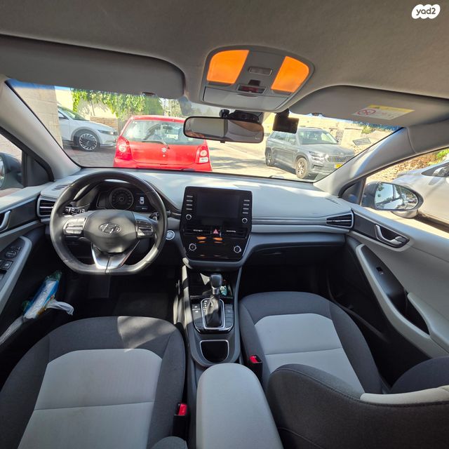 יונדאי איוניק