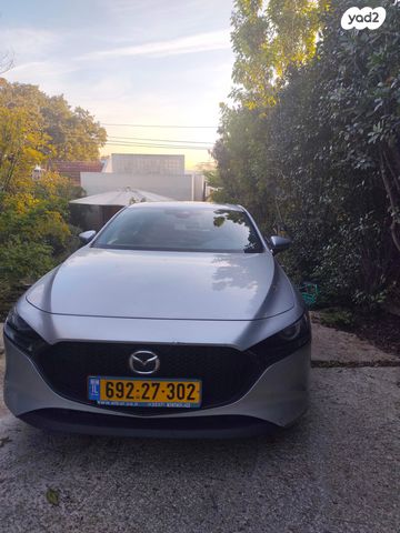 מודעת רכב מאזדה 3