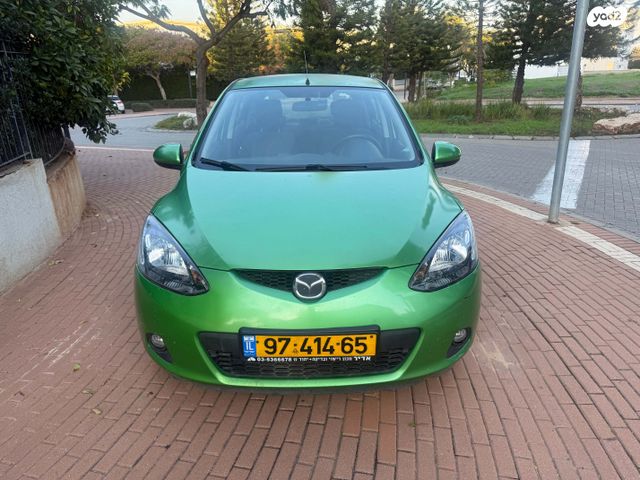 מודעת רכב מאזדה 2