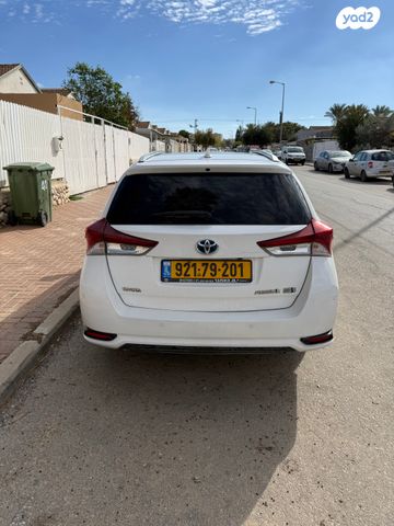 טויוטה אוריס