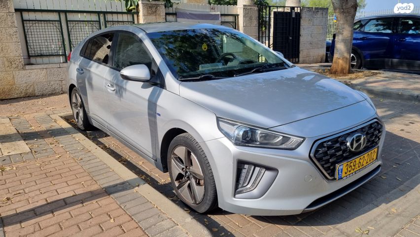 יונדאי איוניק