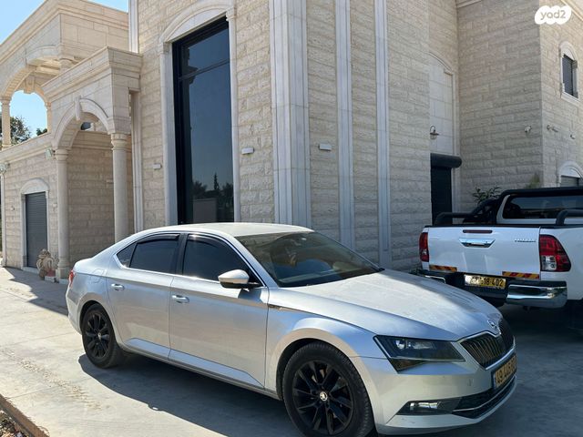 מודעת רכב סקודה סופרב