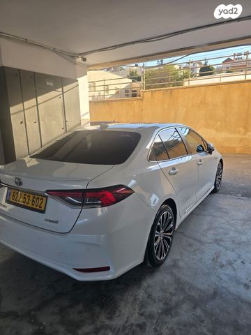 מודעת רכב טויוטה קורולה