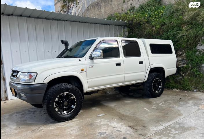 מודעת רכב טויוטה היילקס