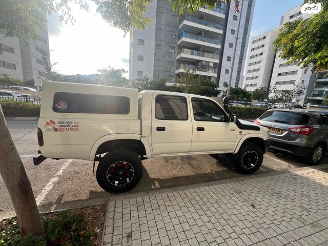 טויוטה היילקס