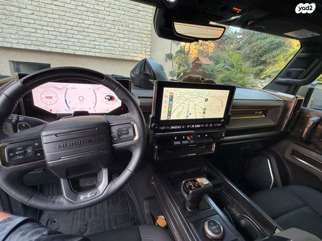 ג'י.אם.סי האמר EV