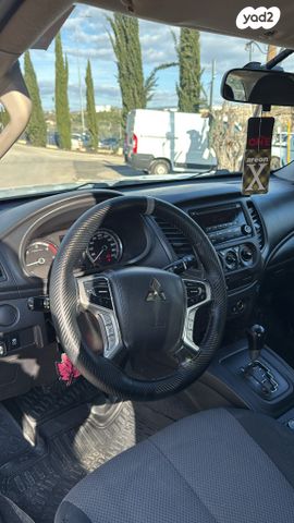 מיצובישי טרייטון / L200