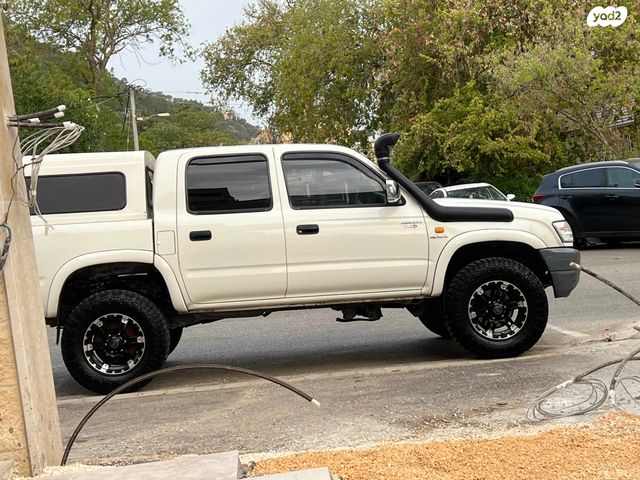 טויוטה היילקס